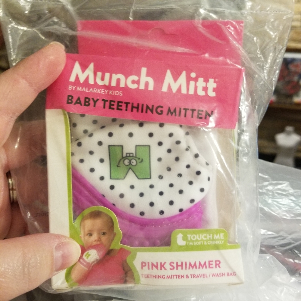 🆕️Malarkey Kids Munch Mitt Teething Mitt